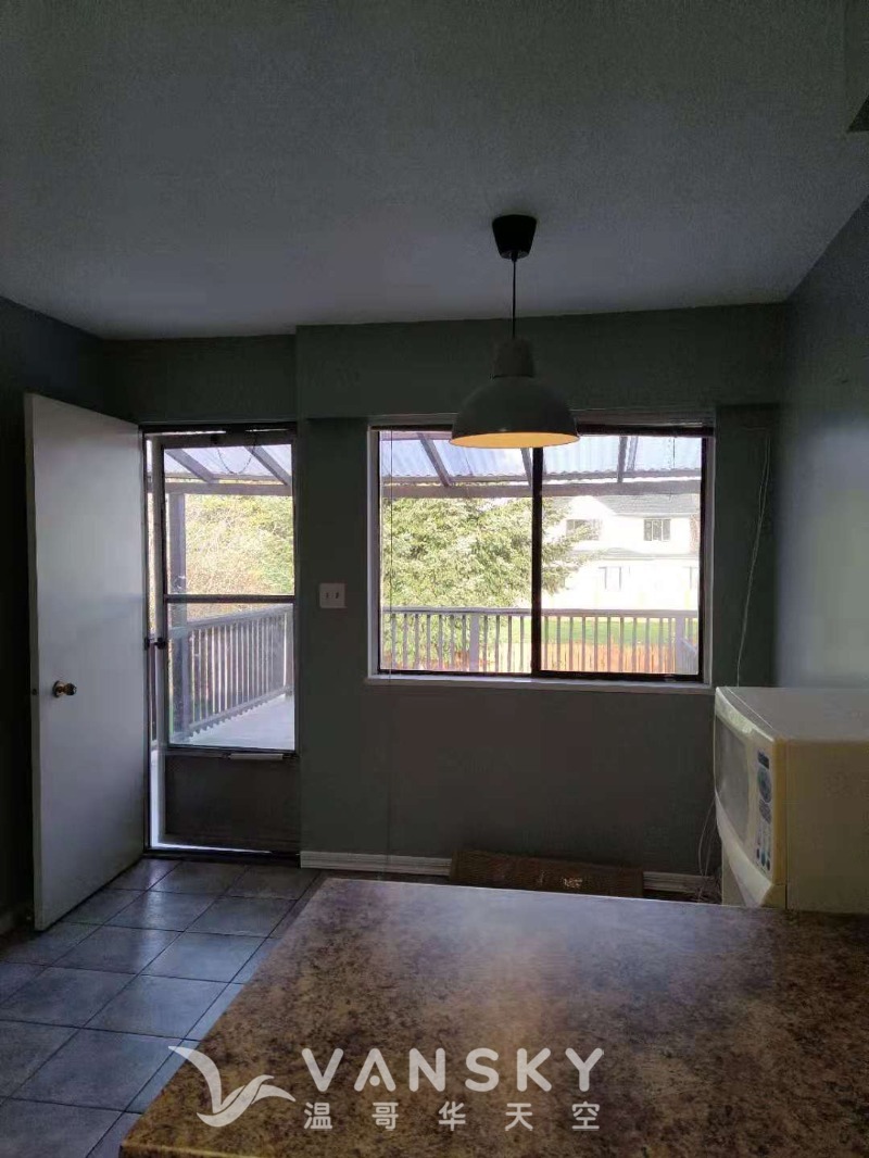 250507235203_Entrance 2.jpg